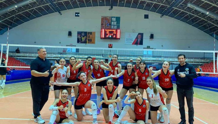 Turgutlu Belediyespor Kadın Voleybol Takımından bir galibiyet daha