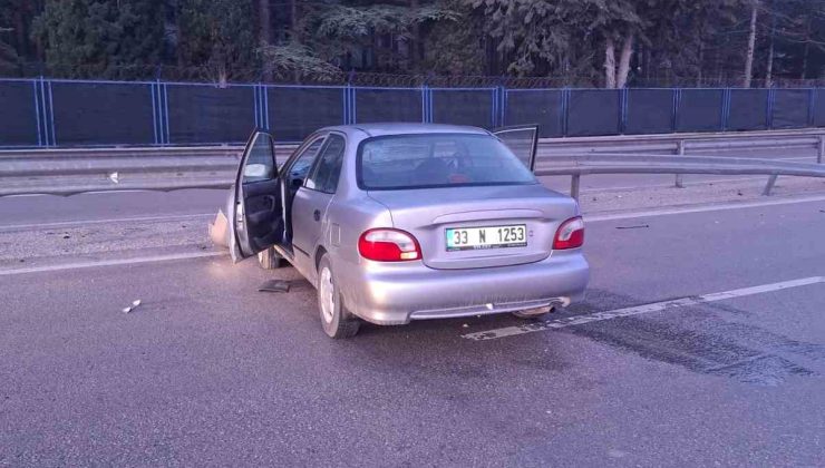 Yağmur sebebiyle kayganlaşan yolda otomobil bariyerlere çarptı: 1 yaralı