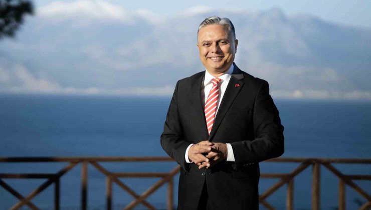 Muratpaşa Belediye Başkanı Ümit Uysal, CHP Genel Başkanlığına adaylığını açıkladı